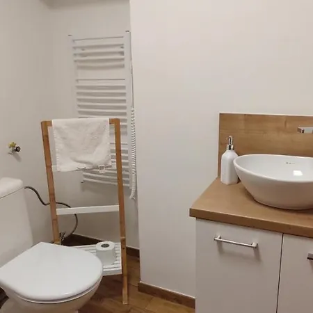 Apartman Domcekova アパート